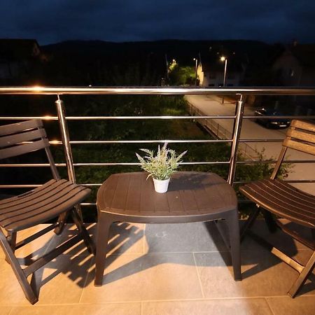 Apartman F&F Otočac المظهر الخارجي الصورة