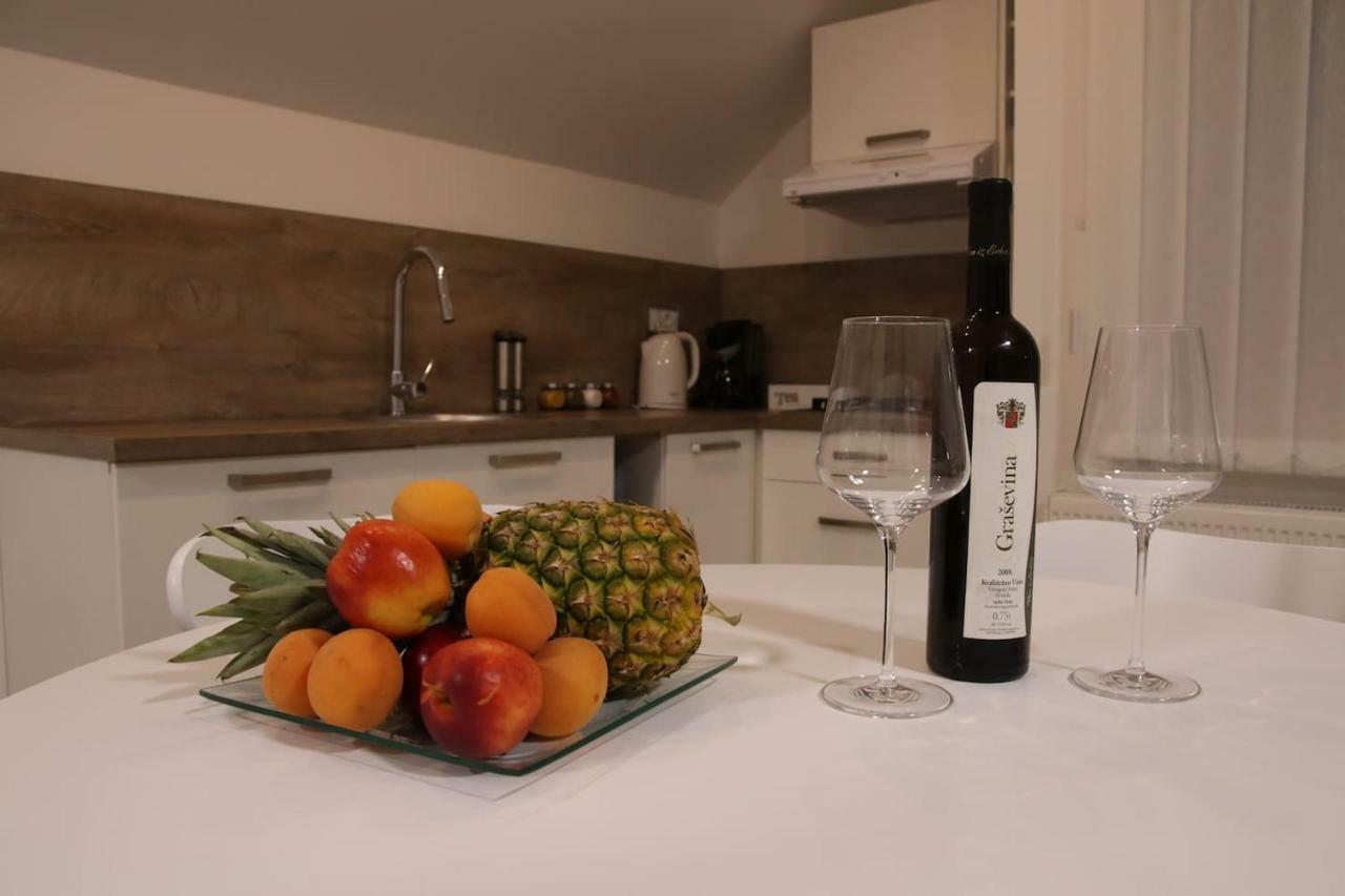 Apartman F&F Otočac المظهر الخارجي الصورة